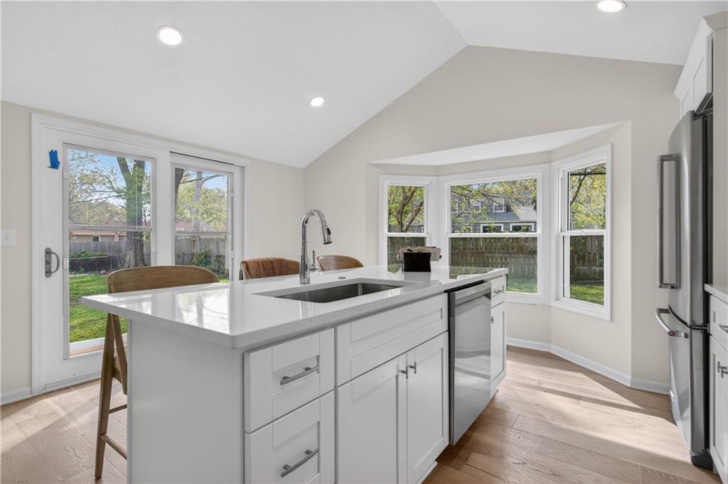 5105 W 73rd Street