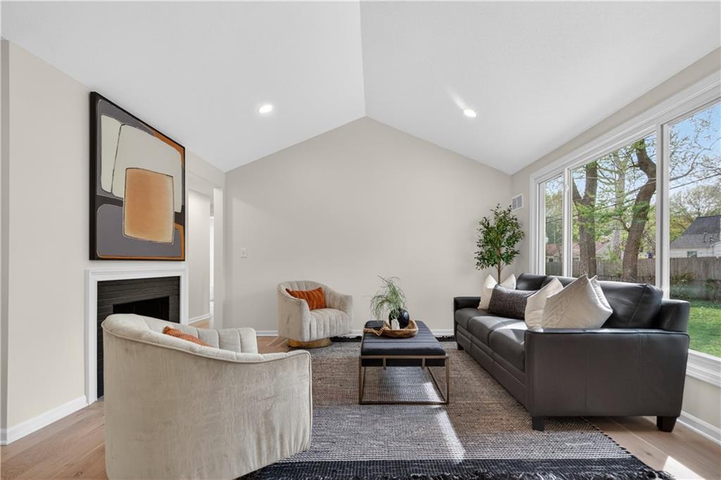 5105 W 73rd Street