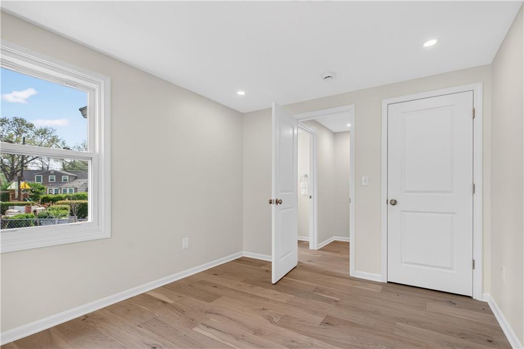 5105 W 73rd Street