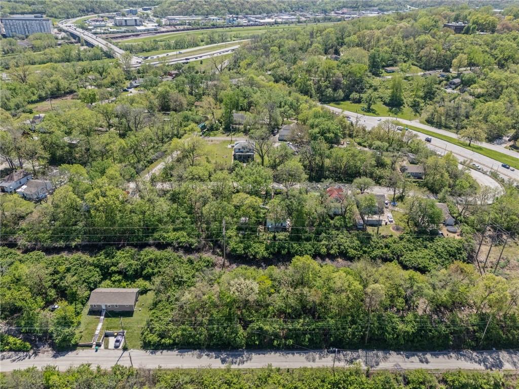 573 Metropolitan Avenue