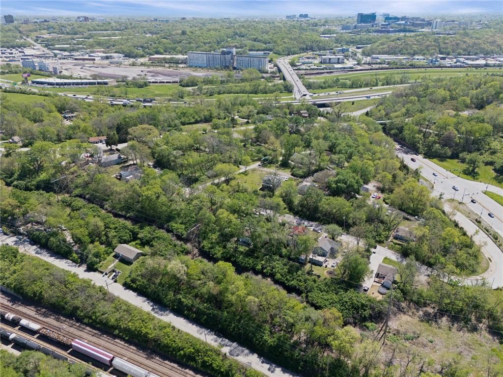 573 Metropolitan Avenue