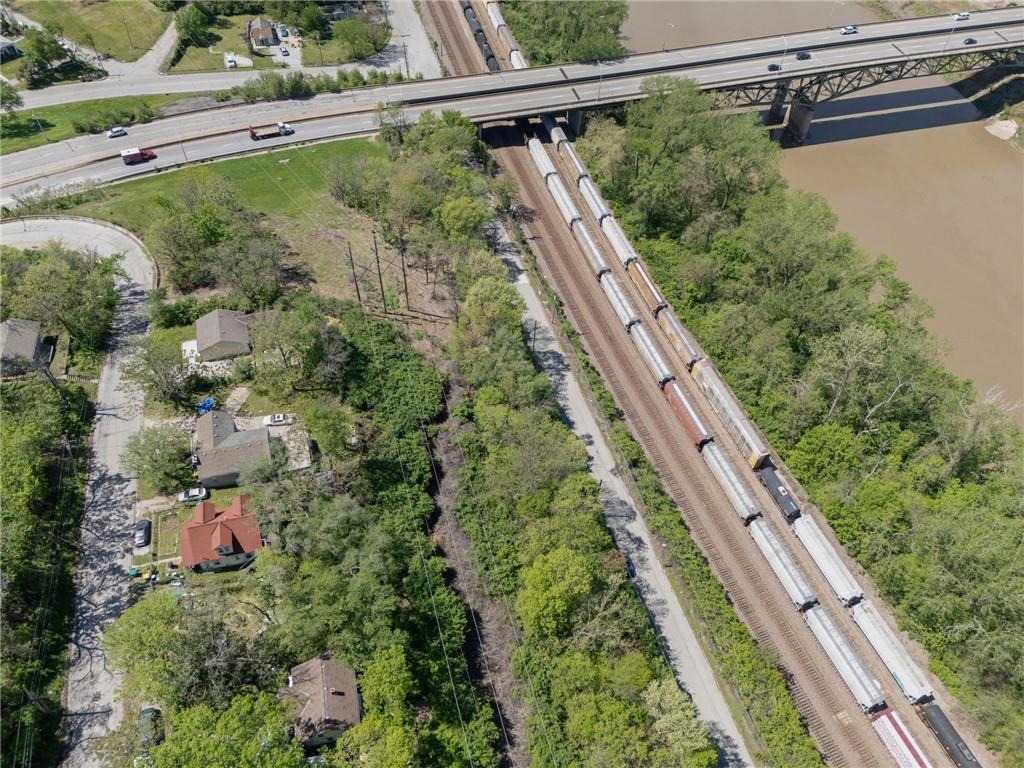 573 Metropolitan Avenue