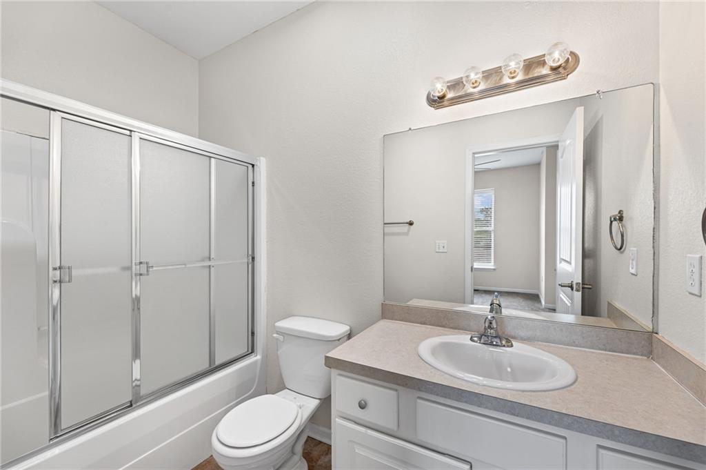 5245 Overland Drive Unit: B22