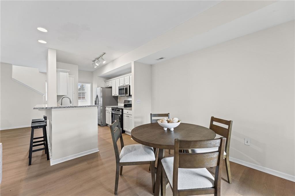 5245 Overland Drive Unit: B22