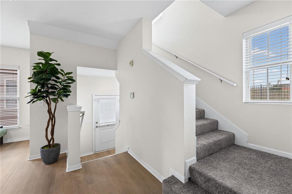 5245 Overland Drive Unit: B22