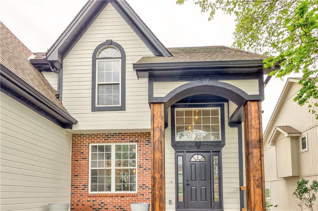 1172 WHITE OAK Lane