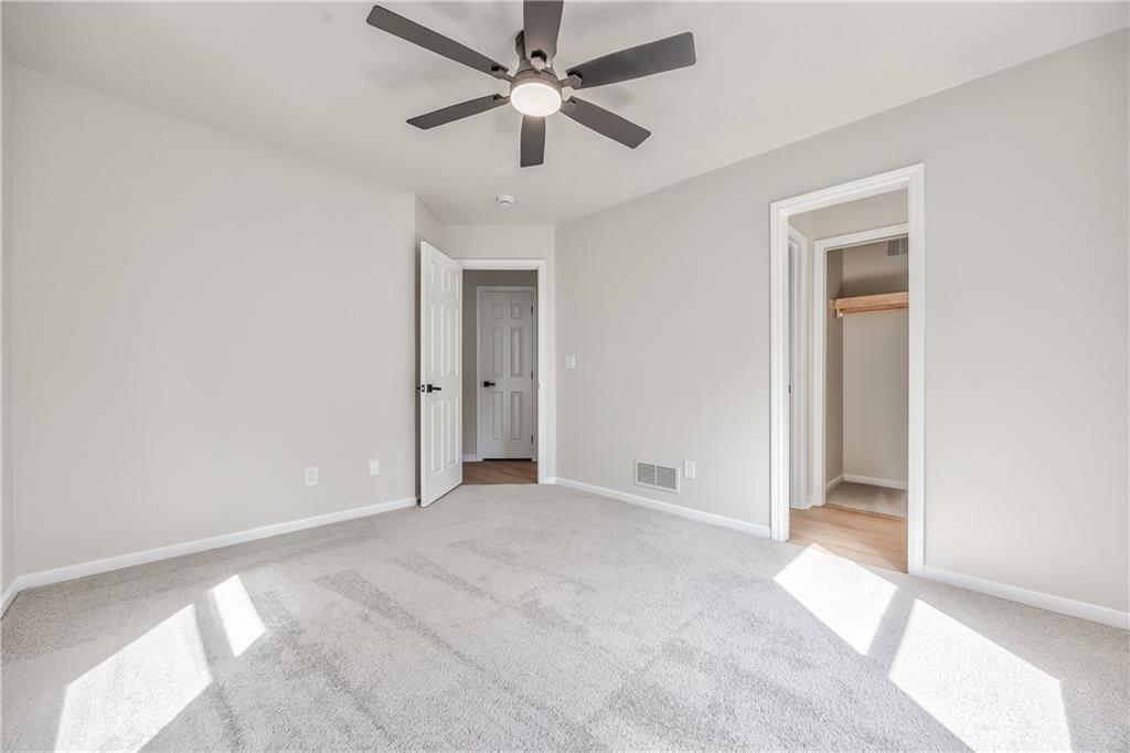 1172 WHITE OAK Lane