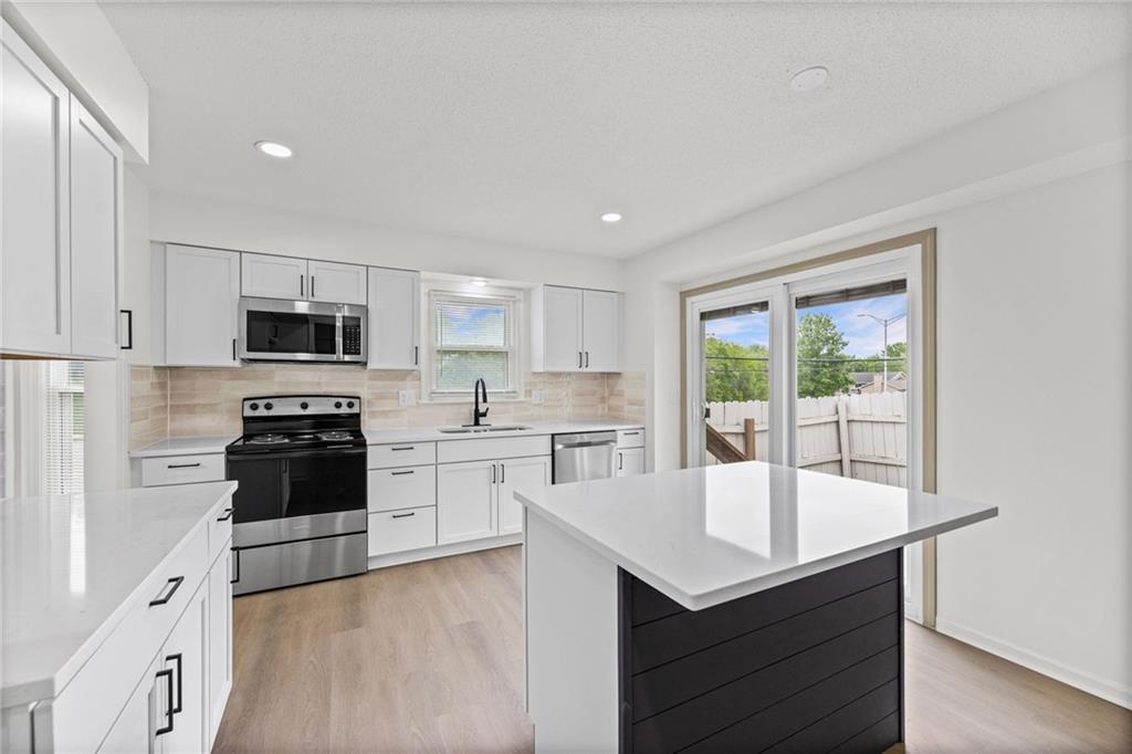 11901 W 100th Street