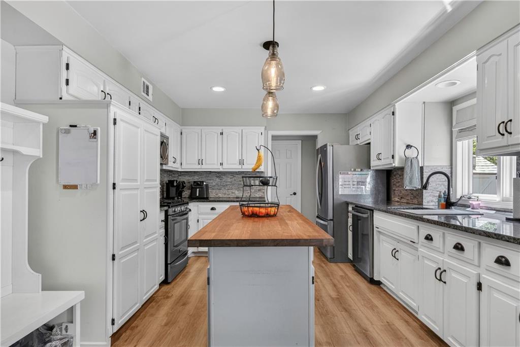 9410 Hall Drive