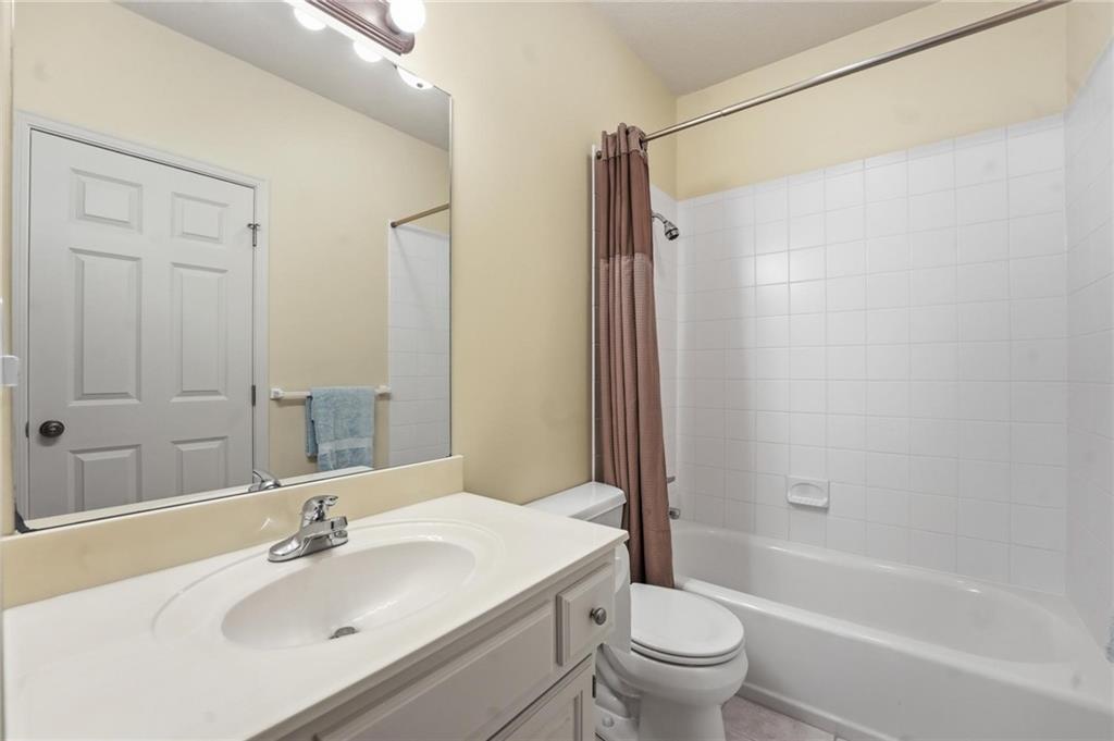 16058 Cambridge Circle