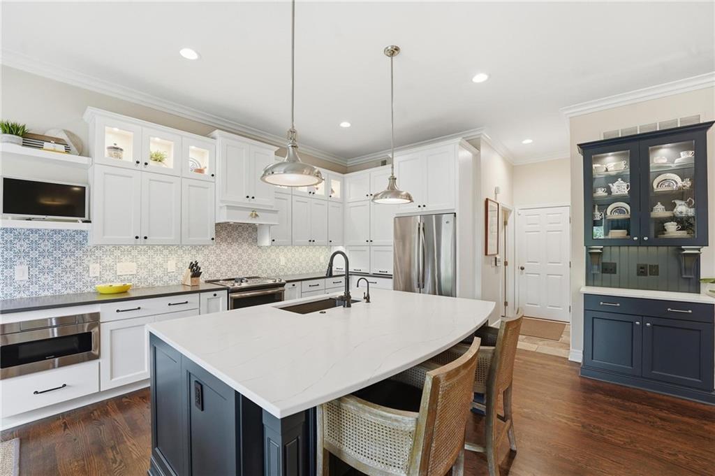16058 Cambridge Circle