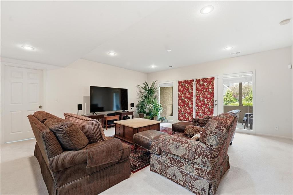 16058 Cambridge Circle