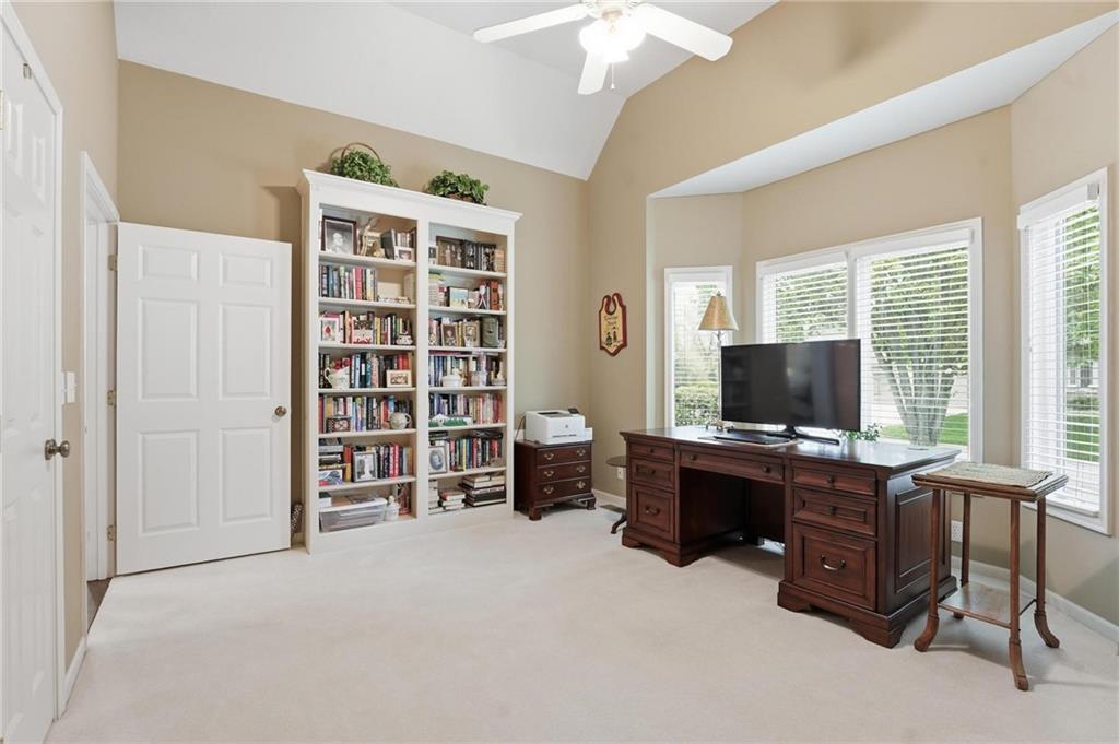 16058 Cambridge Circle
