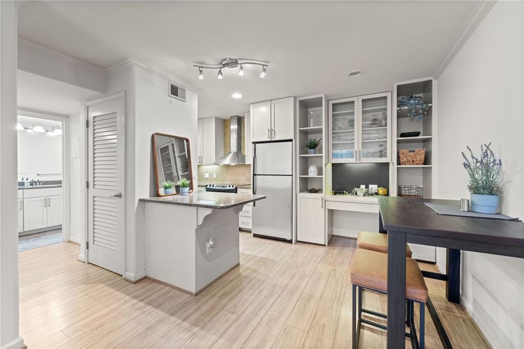 5006 Baltimore Avenue Unit: 103
