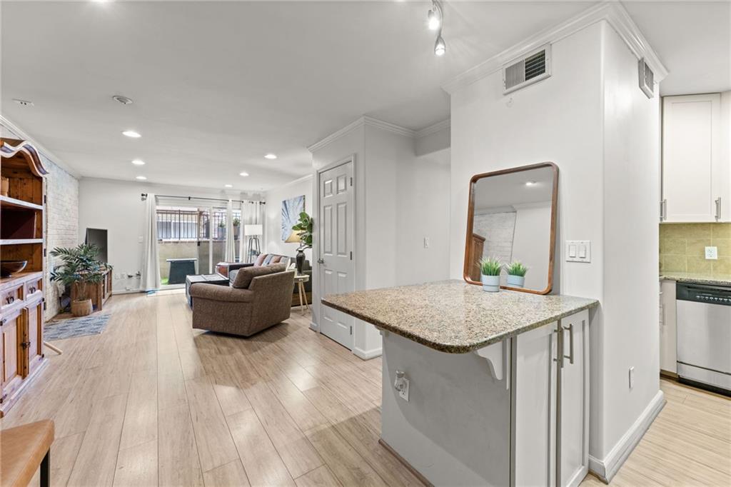 5006 Baltimore Avenue Unit: 103