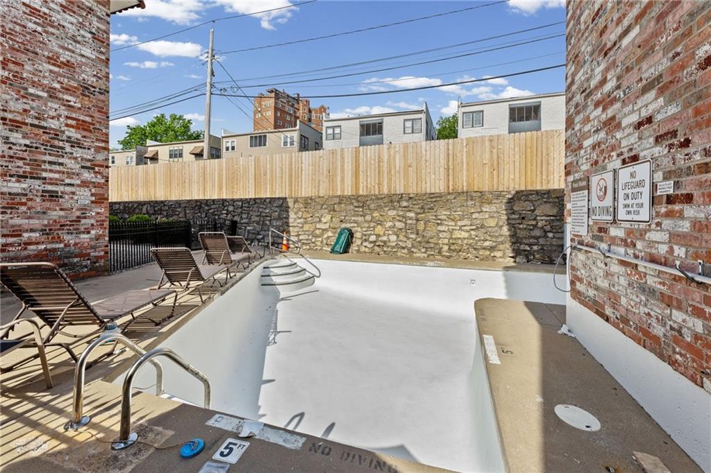5006 Baltimore Avenue Unit: 103