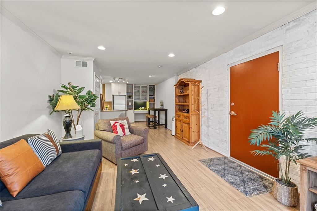 5006 Baltimore Avenue Unit: 103