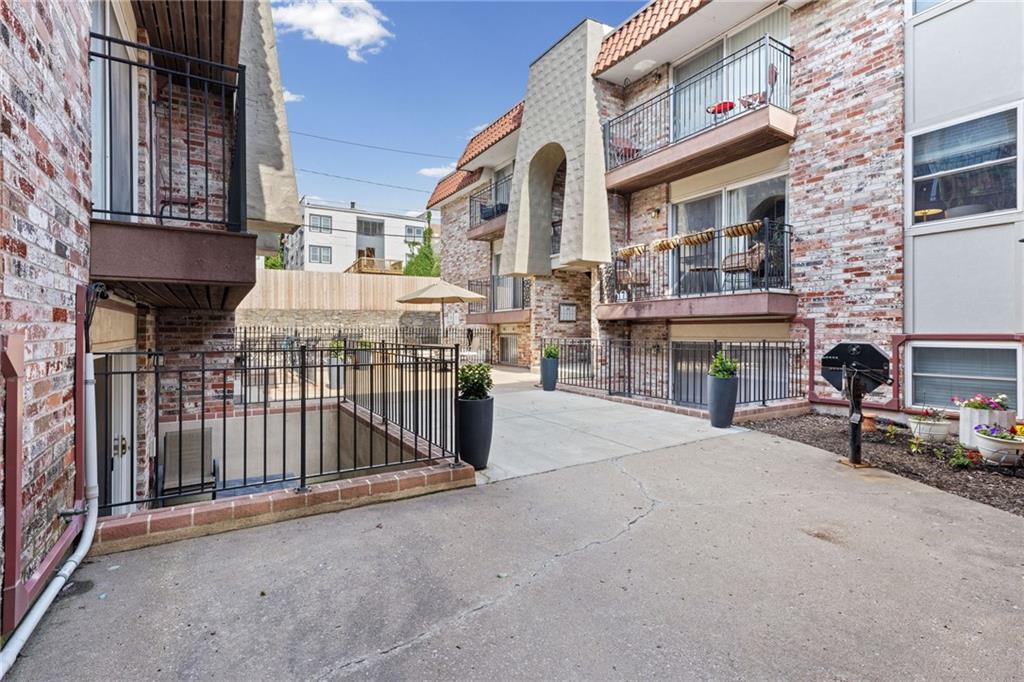 5006 Baltimore Avenue Unit: 103
