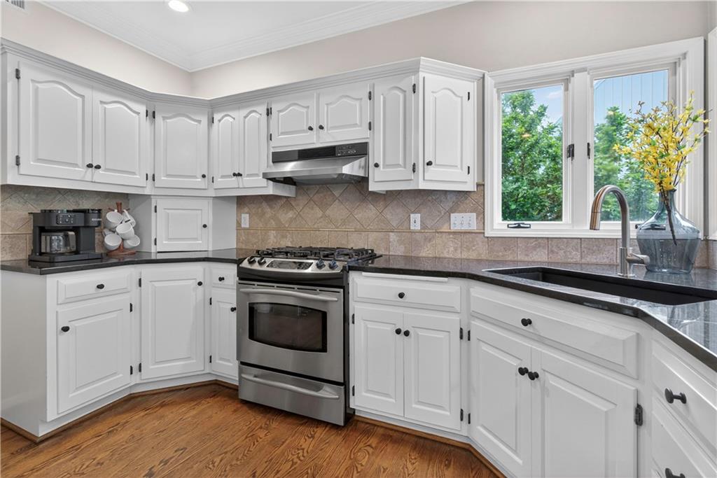 13013 Sherwood Drive