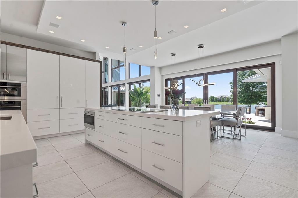 10712 W 165th Street