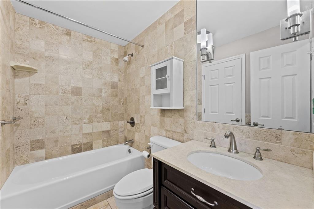 3838 Rainbow Boulevard Unit: 1402