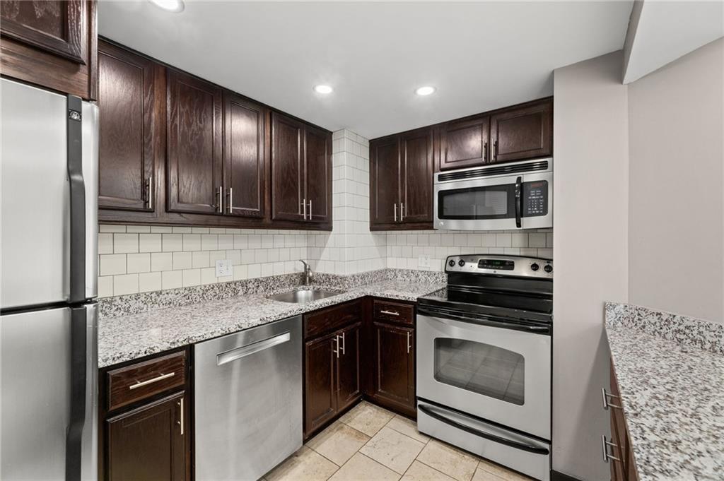 3838 Rainbow Boulevard Unit: 1402