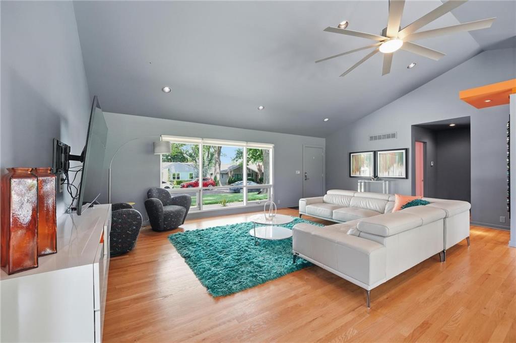 6723 W 66th Street