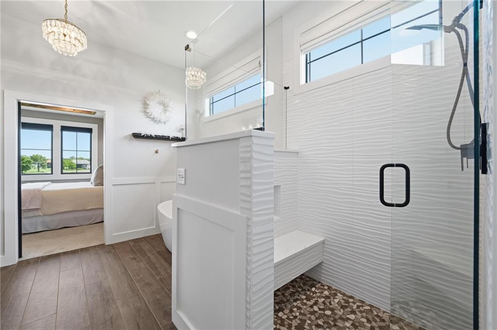4261 Lakeshore Drive