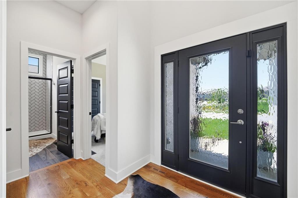 4261 Lakeshore Drive