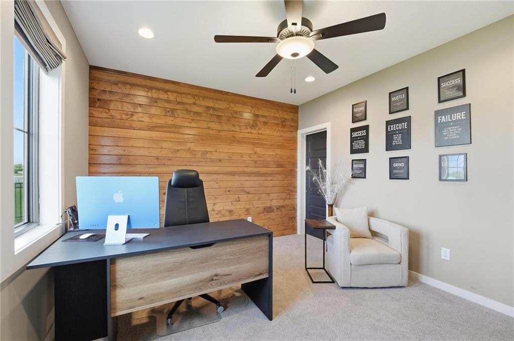 4261 Lakeshore Drive