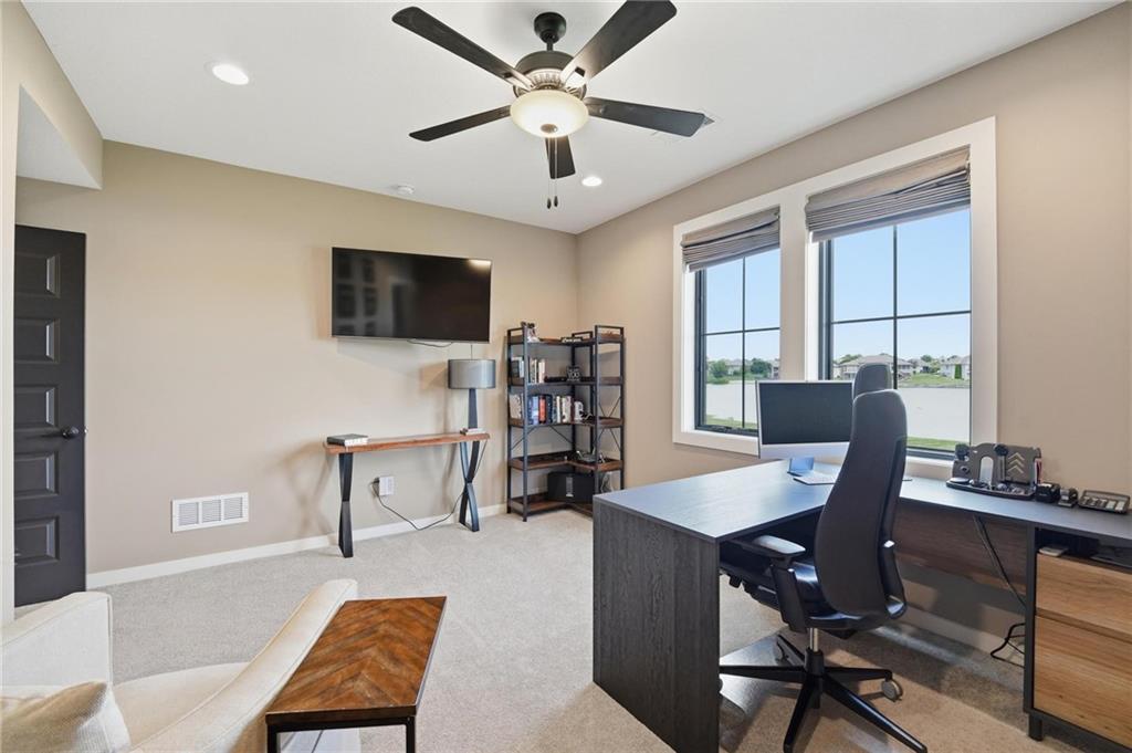 4261 Lakeshore Drive