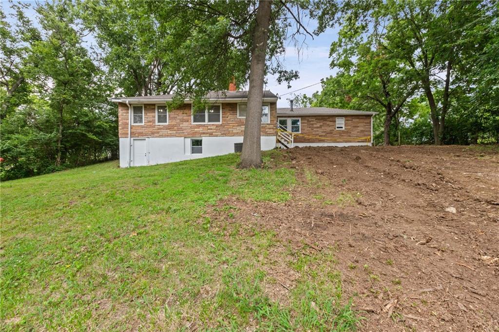8105 E 80th Terrace
