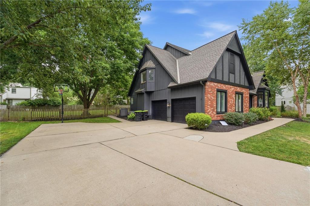 3353 W 129th Terrace