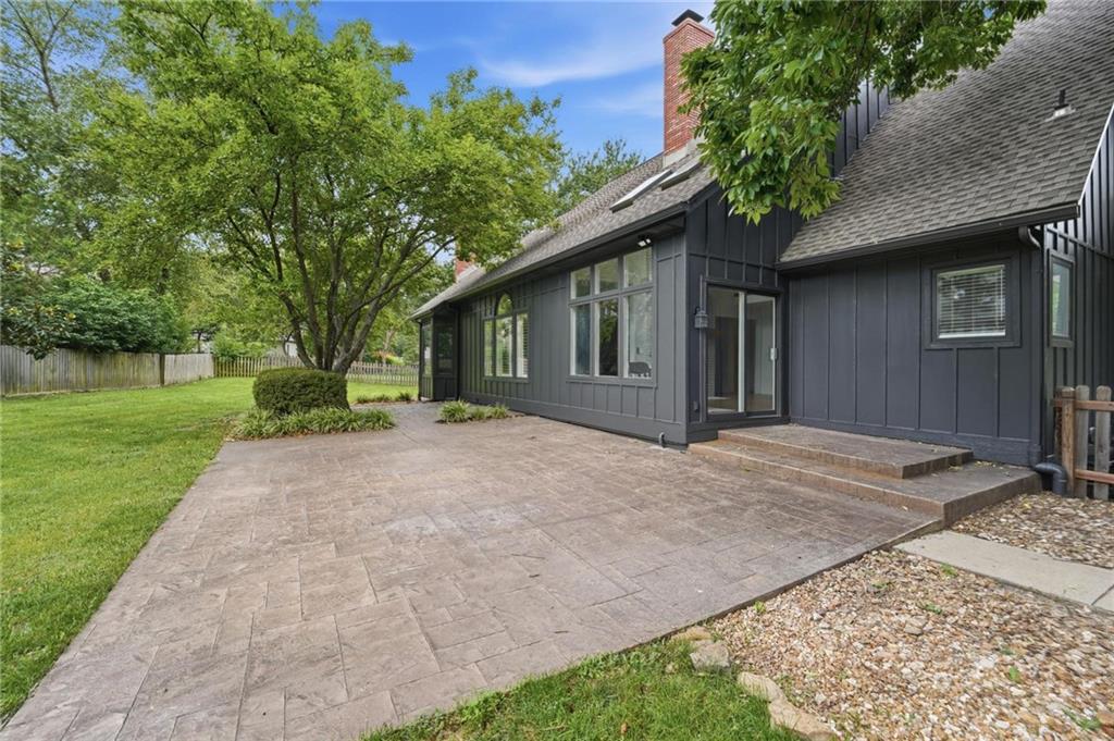 3353 W 129th Terrace
