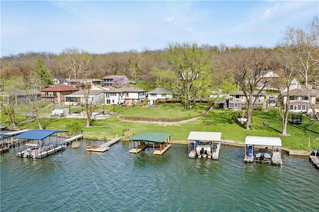 13 P Lake Shore Drive