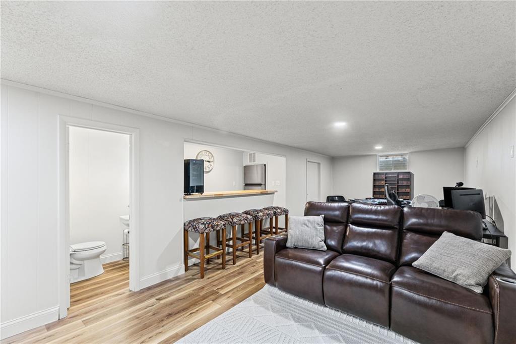 507 London Way