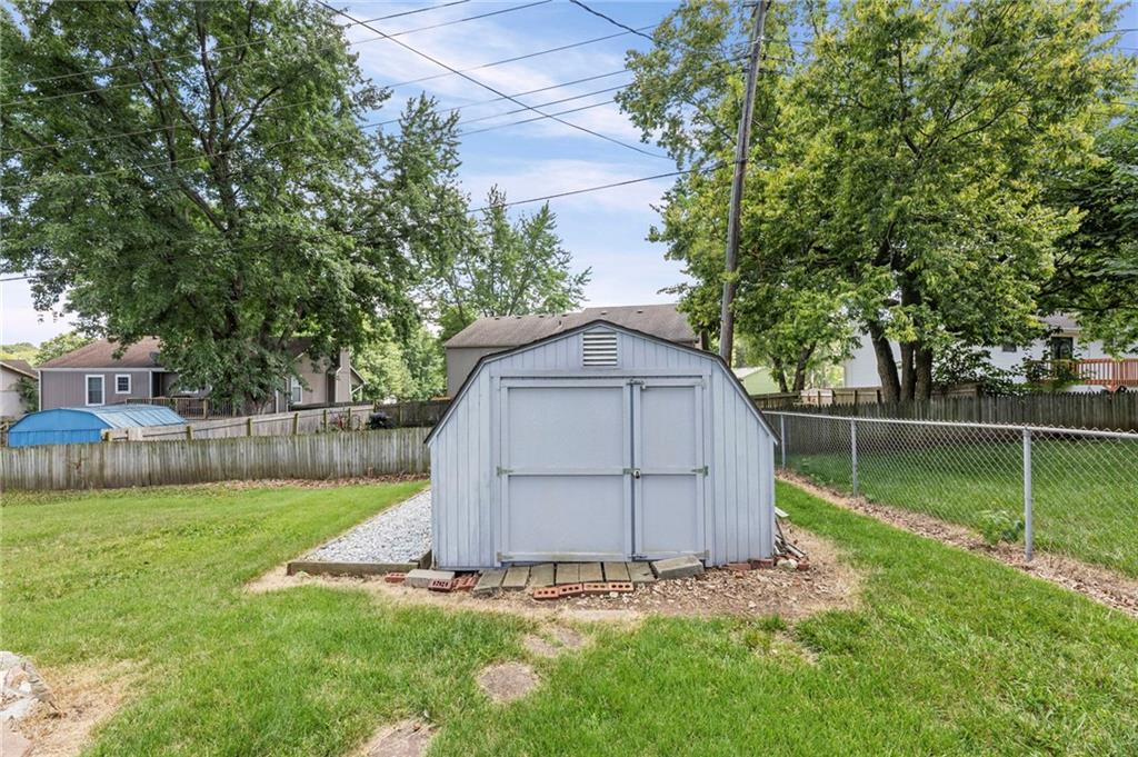 507 London Way