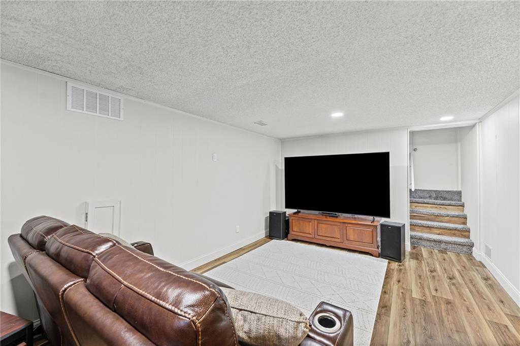 507 London Way