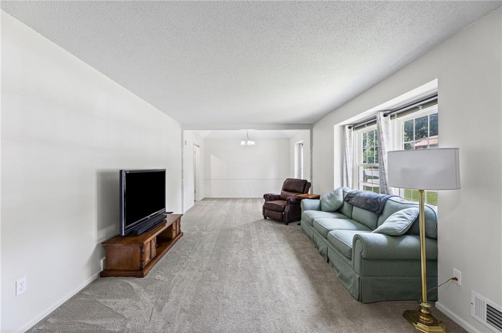 507 London Way