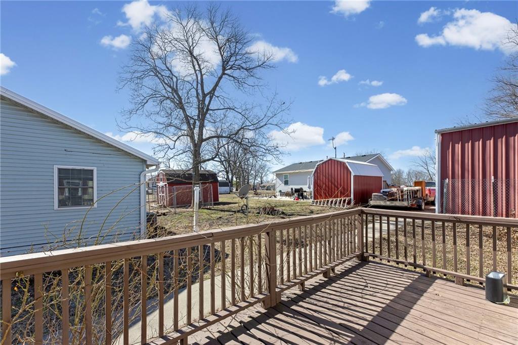 89 Lakeview Lane