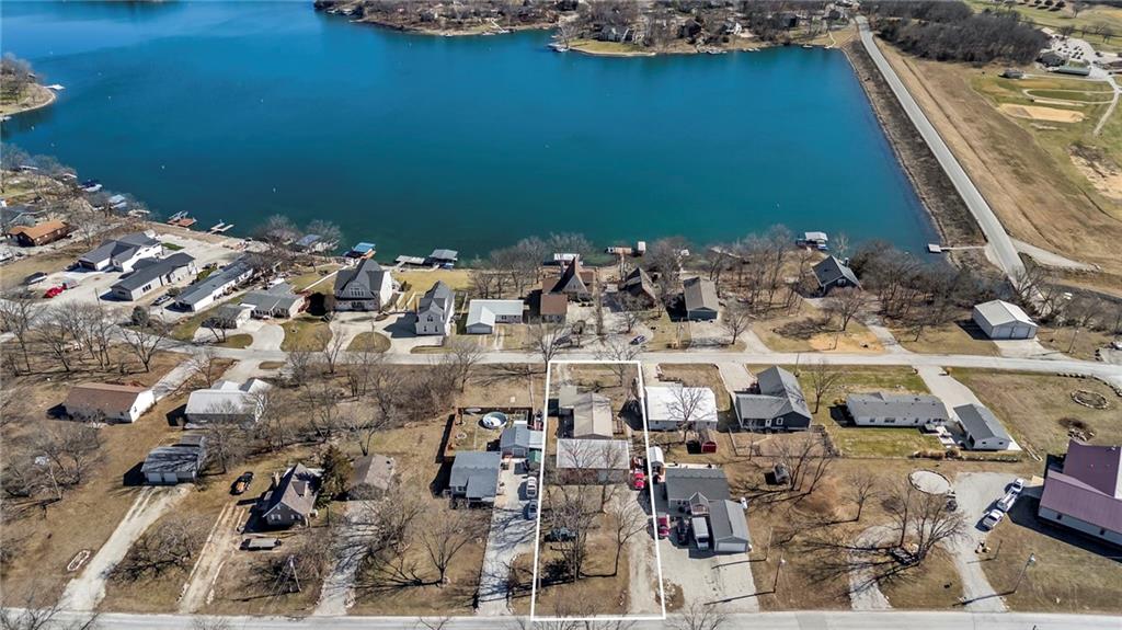 89 Lakeview Lane