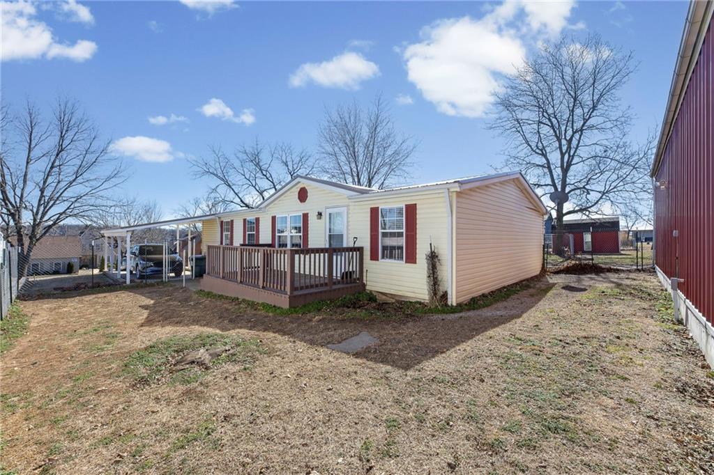 89 Lakeview Lane