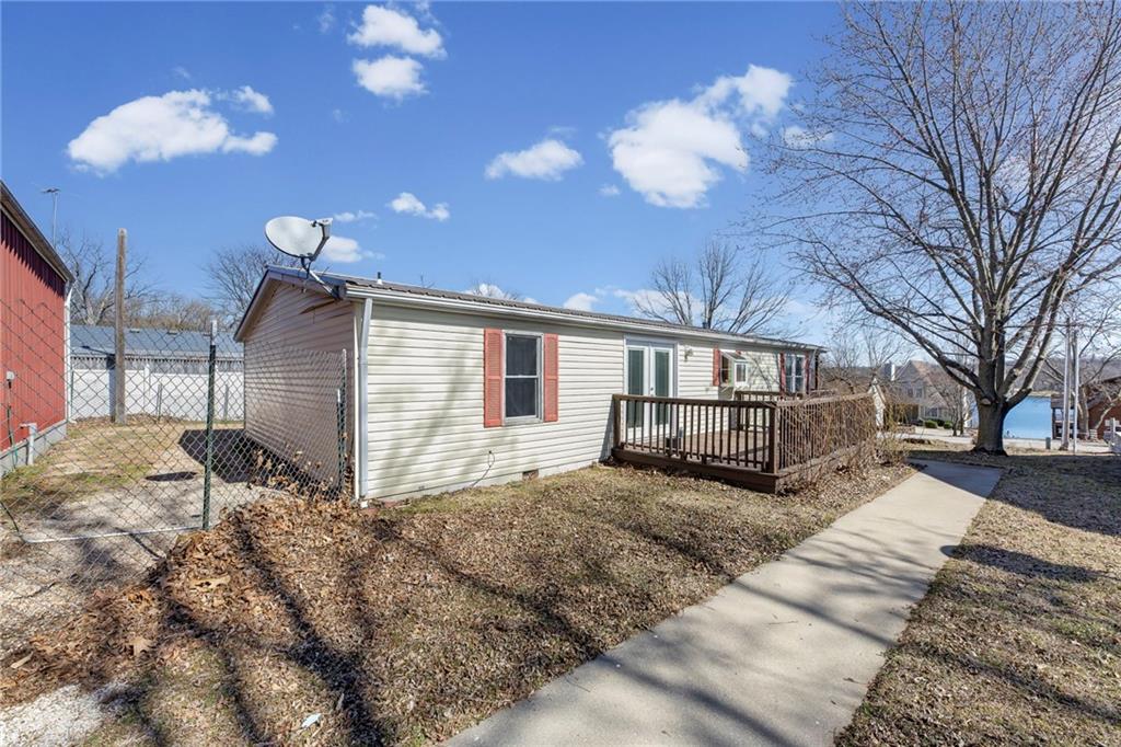 89 Lakeview Lane