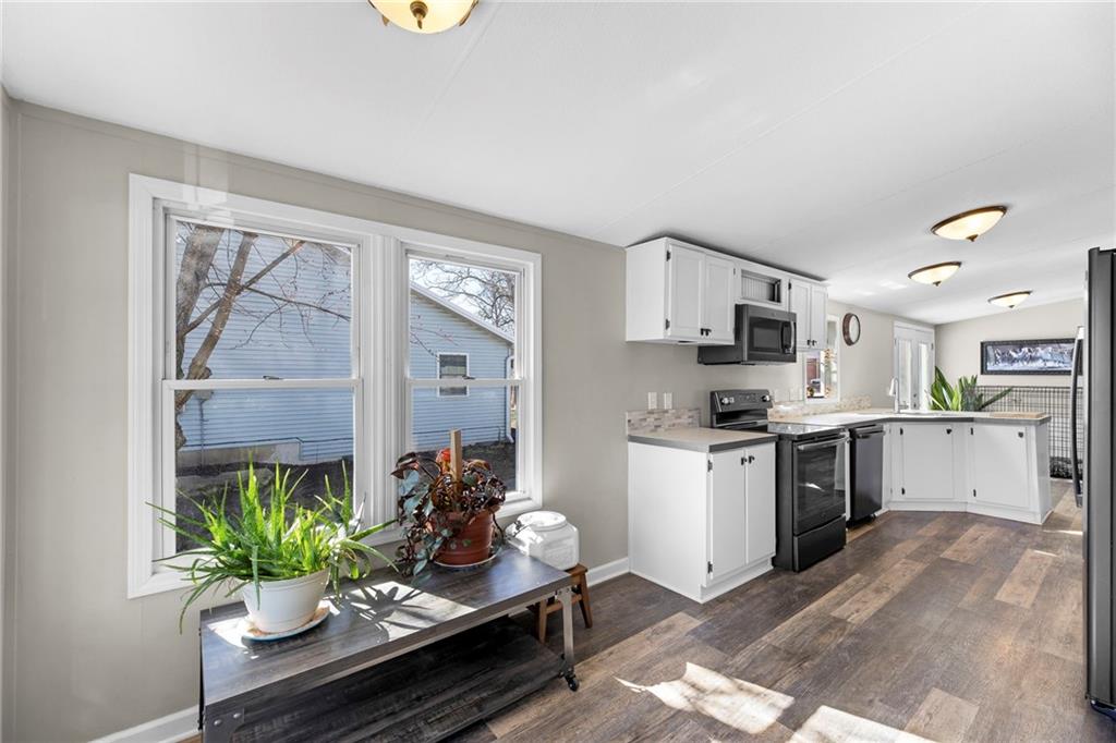 89 Lakeview Lane