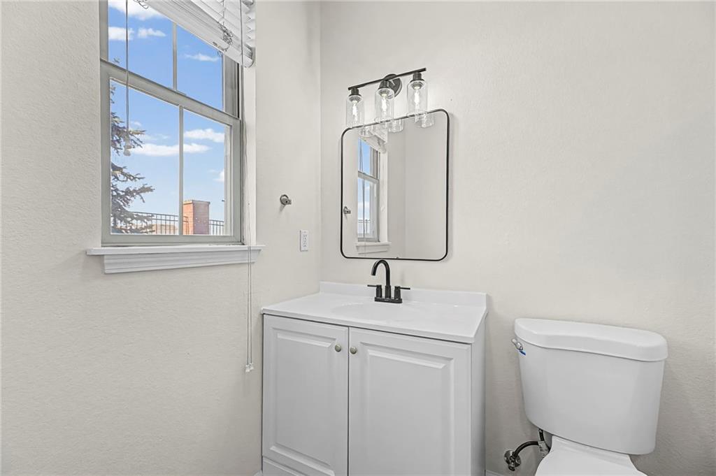 5245 Overland Drive Unit: A17