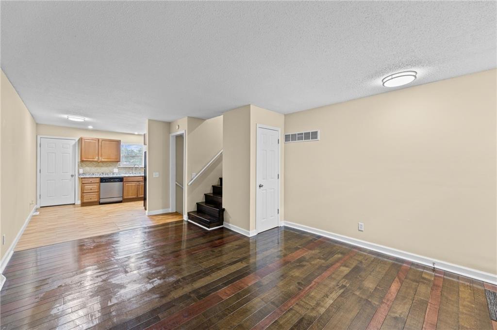 921 N Jan-Mar Drive