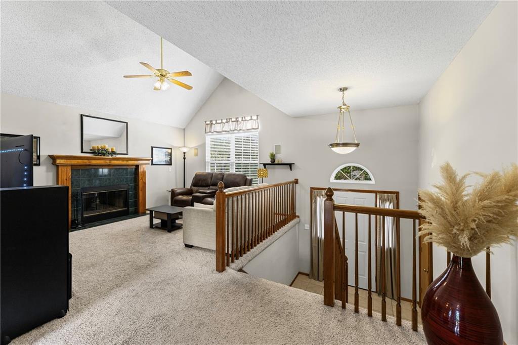 1109 NW Creekside Court