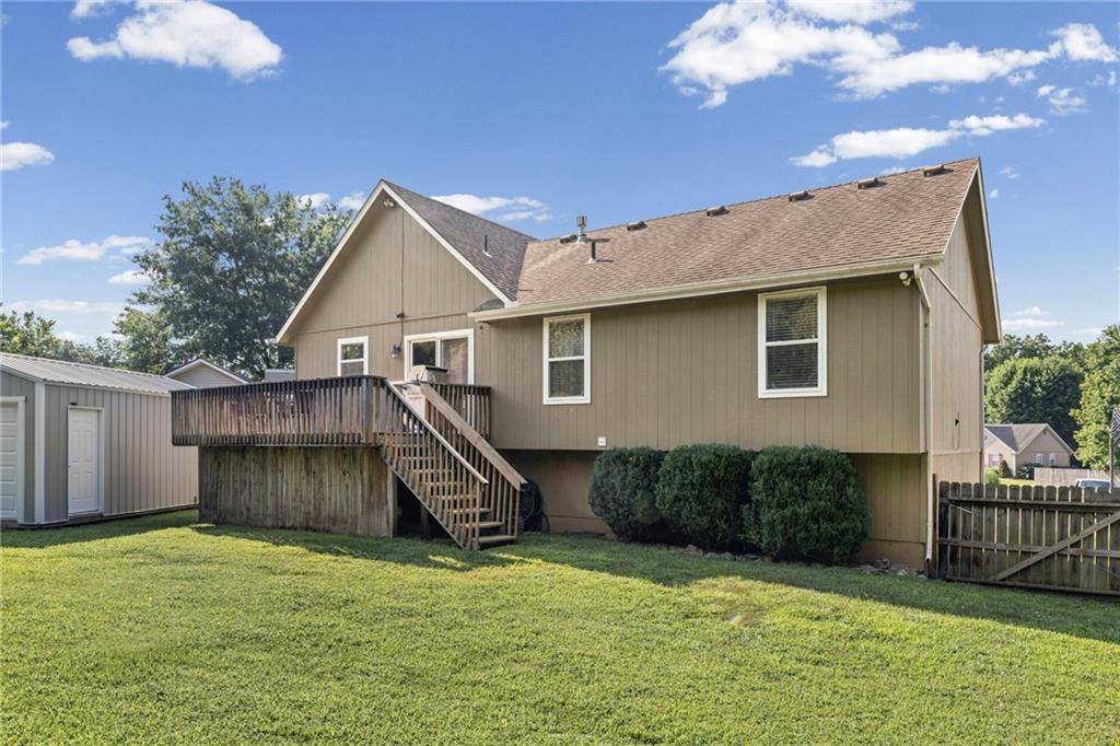 1109 NW Creekside Court