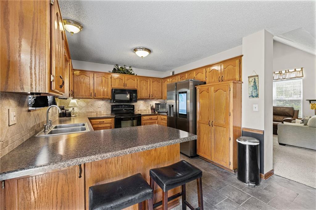 1109 NW Creekside Court