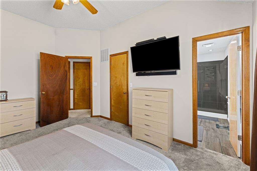 1109 NW Creekside Court
